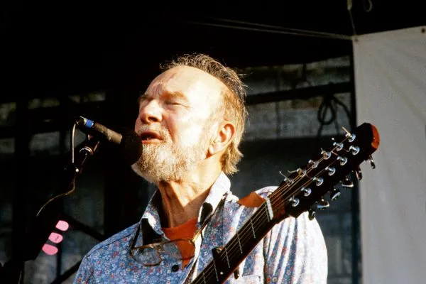 Pete Seeger - Newport 1989